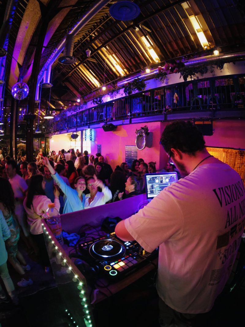 Photo 13